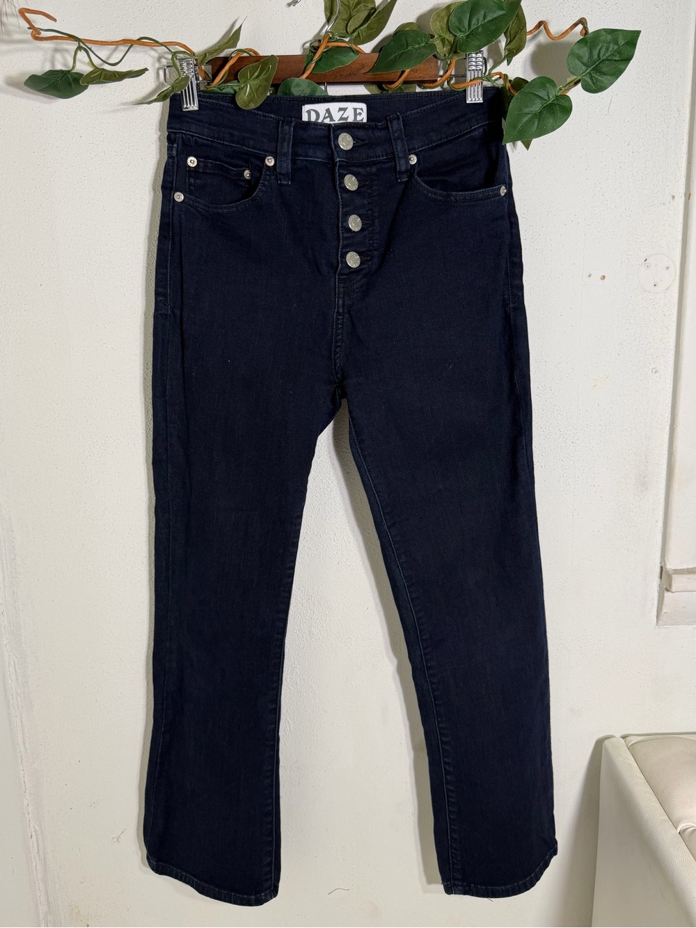 DAZE Women's Dark indigo wide-Leg Button-Fly Jeans